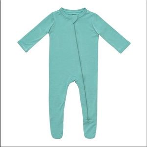 Kyte Jade Bamboo zippered Footie 6-12 months.